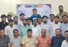 उतरौला में डॉक्टर वेलफेयर एसोसिएशन की बैठक संपन्न:संगठन विस्तार पर हुई चर्चा, चिकित्सकों के हितों की रक्षा पर हुई बात