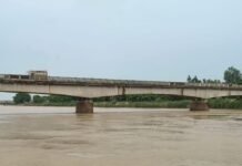 बलरामपुर में राप्ती का जलस्तर सामान्य:खतरे के निशान से 1.87 मीटर नीचे, बाढ़ का खतरा नहीं, 32 बाढ़ चौकियां और 19 शरणालय तैयार