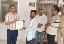 ग्रामीण इलाकों में अघोषित बिजली कटौती से लोग परेशान:ट्री इनिशिएटिव्स सोसाइटी ने डीएम से जांच की मांग की