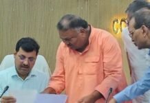 सिसवा में त्योहारों पर बिजली कटौती का मुद्दा उठा:उद्योग बंधु की बैठक में व्यापारियों ने जुलूस रूट के तार बदलने की मांग की