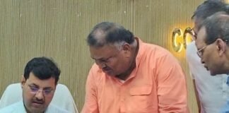 सिसवा में त्योहारों पर बिजली कटौती का मुद्दा उठा:उद्योग बंधु की बैठक में व्यापारियों ने जुलूस रूट के तार बदलने की मांग की