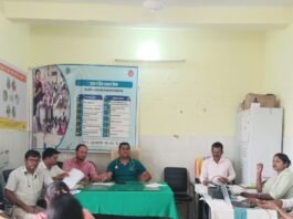 इटवा सीएचसी में टीकाकरण, गर्भवती महिलाओं की हुई जांच:अधीक्षक ने सभी डेटा पोर्टल पर फीड करने, अस्पताल में प्रसव कराने के लिए प्रेरित करने का निर्देश