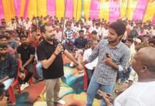 कप्तानगंज में क्रिकेट कप्तानों को मिले 1-1 हजार रुपए:युवा संवाद में 'बेस टू स्पेस' अभियान पर जोर, बस्ती के भविष्य पर चर्चा