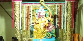 बिस्कोहर में गणेश पूजा के दूसरे दिन भक्तों की भीड़:सात प्रमुख पंडालों में सुबह से दर्शन, शाम को महाआरती और देर रात तक भजन-कीर्तन चला