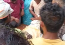 बनकटी में बाइक से गिरा व्यक्ति, मौत:भोगपुर स्कूल के पास चक्कर आने से गिरे थे, अस्पताल में तोड़ा दम