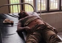 निर्माणाधीन सीढ़ी भरभराकर गिरी, मजदूर मलबे में दबा:अस्पताल में भर्ती, स्कूल में 13 दिन पहले शुरू हुआ था काम