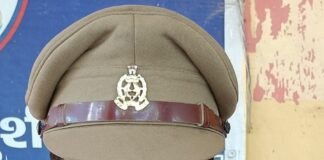 सिसवा मुंशी के नए चौकी प्रभारी का चयन:कार्यभार संभालते ही कानून-व्यवस्था और पुलिसिंग की जानकारी ली