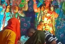 ग्राम पकड़ी में धूमधाम से मनाई गई गणेश पूजा:बड़ी संख्या में जुटे श्रद्धालु, ‘गणपति बप्पा मोरया’ के जयकारों से गूंजा परिसर
