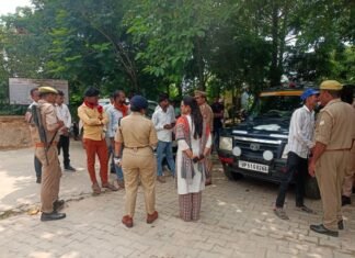 आरटीओ कार्यालय में पुलिस देख भागे संदिग्ध:छविलहां खोर में संयुक्त कार्रवाई, 4 लोग पकड़े गए