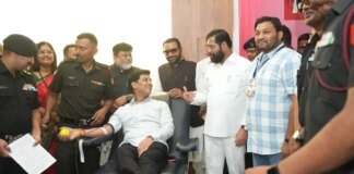 जवान सीमा पर खून बहा रहा है, महाराष्ट्र रक्तदान से उसके साथ खड़ा है – एकनाथ शिंदे