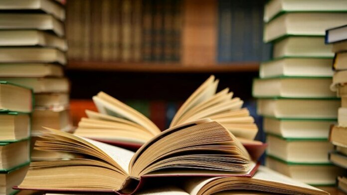 1789607922_books_1602842233677.jpg