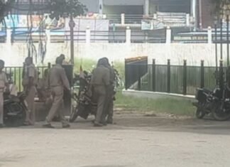 सिद्धार्थनगर में बहन की ससुराल में भाई से मारपीट:बहन को समझाने पहुंचे भाई को घेरकर पीटा, सिर फूटा; कार में तोड़फोड़ का आरोप
