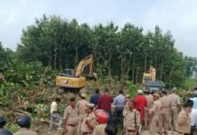 एनएच बाईपास निर्माण में बाधा बन रहे 170 पेड़ हटाए:सिद्धार्थनगर में प्रशासन ने भारी फोर्स के साथ 10 मंडी जमीन खाली कराई