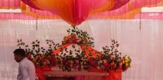घुघली में श्रद्धा और उत्साह से मनाई गई विश्वकर्मा पूजा:दिनभर उमड़ा भक्तों का हुजूम, पंडालों में हुई विधि-विधान से पूजा