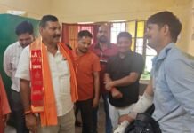 विक्रमजोत अस्पताल में मरीजों को बांटे गए फल और अल्पाहार:सेवा संकल्प अभियान के तहत ब्लॉक प्रमुख ने 98 मरीजों को फल-अल्पाहार बांटा, अस्पताल का भी निरीक्षण किया।