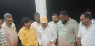 आशीर्वाद का दीपक प्रज्वलित कर सेवा संकल्प अभियान शुरू:सिद्धार्थनगर के जोगिया में दीप जलाकर हुआ आगाज, 17 अक्टूबर तक चलेगा अभियान।