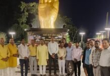 उसका बाजार में पीएम मोदी के जन्मदिन पर जलाए गए:सेवा संकल्प अभियान के तहत कई जगहों पर हुए कार्यक्रम, शिक्षक विधायक भी रहे मौजूद