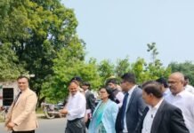 इकौना में ग्राम न्यायालय भवन निर्माण की कवायद तेज:प्रशासनिक जज ने जमीन का निरीक्षण कर दिए जरूरी निर्देश