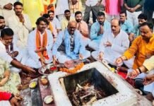 पीएम मोदी के जन्मदिन पर भाजपा ने शुरू किया 'सेवा:रक्तदान, फल वितरण और स्वच्छता अभियान जैसे कई सेवा कार्य हुए