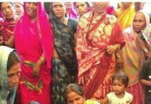 संदिग्ध हालात में युवक का शव फंदे से लटका मिला:पुरंदरपुर के पोखरभिंडा में पुलिस ने शव कब्जे में लेकर जांच शुरू की