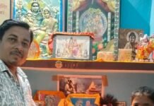 घुघली में भाजपाइयों ने मनाया पीएम मोदी का जन्मदिन:केक काटा, दीप जलाए और उनके स्वस्थ जीवन की कामना की