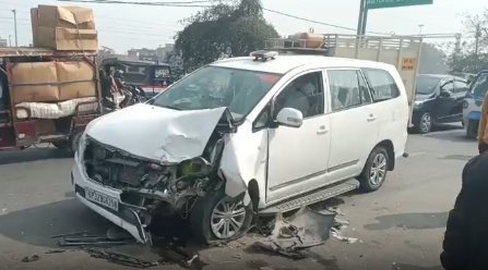 Lucknow: संदिग्ध गाड़ी का पीछा कर रहे ACP की कार