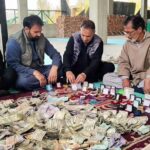 जानवर, सोना-चांदी दे रहे दान, ईरान की मदद को आगे आए कश्मीरी