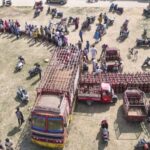 पेट्रोल पंप और गैस के लिए लंबी लाइनें, देशभर में अफरा-तफरी; अब मिलेगा कैरोसिन?