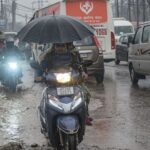 बारिश, ओले और तेज हवाएं, अगले 24 घंटों में भी राहत नहीं, कब तक रहेगा ऐसा मौसम?