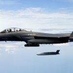 ईरान की वजह से कैसे इस देश की सेना के भीतर पड़ गई फूट?