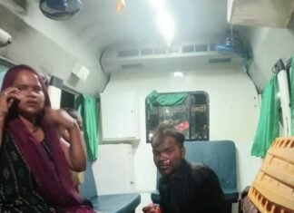 महराजगंज के घुघली में दो बाइकों की टक्कर:पटखौली निवासी युवक गंभीर रूप से घायल, जिला अस्पताल रेफर