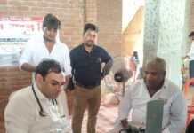 रुधौली में निःशुल्क चिकित्सा शिविर आयोजित:डॉ. राहुल सिंह ने 250 से अधिक मरीजों को निःशुल्क परामर्श दिया