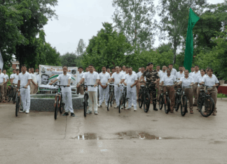 59वीं वाहिनी SSB ने साइकिल रैली का आयोजन किया:बहराइच मेंराष्ट्रीय खेल दिवस पर 'साइकिल ऑन संडे' का संदेश