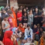 करंट लगने से किसान की मौत, तार-प्लास हाथ में मिला:तार ठीक करते समय हुआ हादसा, पुलिस कर रही जांच करंट लगने से किसान की मौत, तार-प्लास हाथ में मिला:तार ठीक करते समय हुआ हादसा, पुलिस कर रही जांच