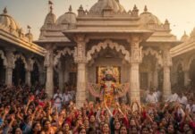 भारत के 10 पवित्र कृष्ण मंदिर: जन्माष्टमी पर यहां पहुंचकर पाएं कान्हा के दिव्य दर्शन का सौभाग्य News Desk