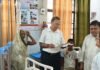 बलरामपुर में सीएमओ ने जिला अस्पताल का किया निरीक्षण:वार्ड की व्यवस्थाएं परखीं, वार्डों का जायजा लिया