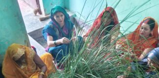 कप्तानगंज में ललही छठ पर्व मनाया गया:महिलाओं ने बेटों की लंबी आयु, अच्छे स्वास्थ्य और उज्ज्वल भविष्य की कामना की