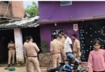 महाराजगंज में 5 लीटर कच्ची शराब के साथ महिला पकड़ी:जगपुर गांव में पुलिस ने घर पर छापा मारकर की कार्रवाई