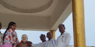 राष्ट्रपति को राखी बांधने वाली छात्राओं का सम्मान:इंटर कॉलेज में शिव प्रसाद द्विवेदी और प्रधानाचार्य ने बढ़ाया हौसला