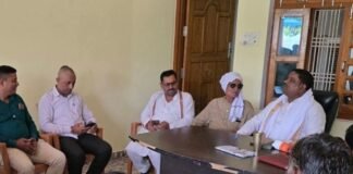 बलरामपुर में विधायक ने जनता दर्शन में सुनीं फरियादें:सड़क, बिजली-पानी और आवास समेत कई मुद्दों पर दिया तुरंत समाधान का भरोसा
