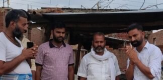 सिसौनी गांव में सर्पदंश से युवक की मौत:एक अन्य गंभीर, गोरखपुर मेडिकल कॉलेज में भर्ती