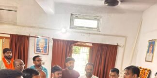 कप्तानगंज में BJP ने संगठन मजबूत करने पर किया मंथन:आगामी कार्यक्रमों और बूथ स्तर तक संगठन को मजबूत करने पर हुई चर्चा