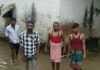 खपड़ही गांव के मुख्य रास्ते पर 150 मीटर तक जलभराव:स्कूल जाने वाले बच्चों और ग्रामीणों को परेशानी, हादसे का डर