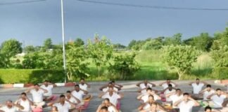 एसएसबी जवानों ने योग से शारीरिक और मानसिक मजबूती का:बलरामपुर में 09वीं वाहिनी के जवानों ने स्वस्थ रहने का संदेश दिया
