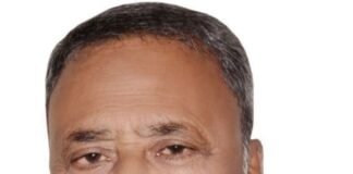 बलरामपुर के पूर्व विधायक अशफाक अहमद का निधन:1977 में मान बहादुर सिंह को हराकर रचा था इतिहास, 2022 में BJP में हुए थे शामिल