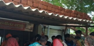 श्रावस्ती में बुलेट ने साइकिल सवार को मारी टक्कर:बहोरवा चौराहे के पास हुआ हादसा, संजय के पैर में आई चोट