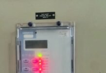 सिसवा कस्बे और ग्रामीण इलाकों की बिजली गुल:गोपाला ट्रांसमिशन की 33 केवी लाइन में तकनीकी खराबी