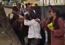Maharajganj News | Husband Wife Fight at Counseling Center Video Viral