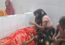 बाइक की टक्कर से मां-बेटा घायल:श्रावस्ती के जमुनहा बहराइच राज्यमार्ग पर हुआ हादसा, इलाज जारी