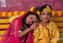 सीबीएस स्कूल में बच्चों ने सजाई मनमोहक कृष्ण झांकी:सिसवा में जन्माष्टमी पर गूंजे श्रीकृष्ण के जयकारे, मनमोहक झांकियों ने मोहा सबका मन